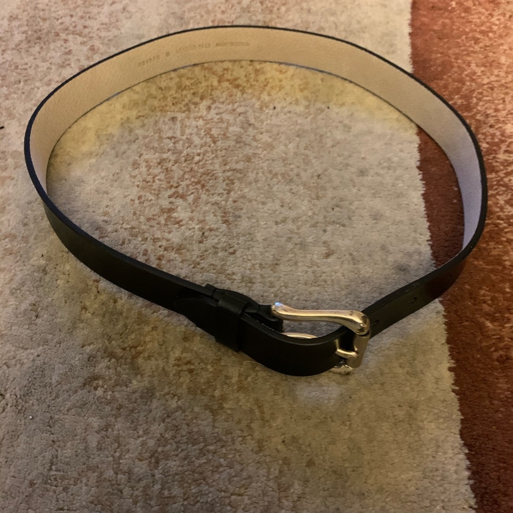 Preowned EC Vintage Women Leather Black Belt Not Removable Buckle 34.5"L, 2"W M
